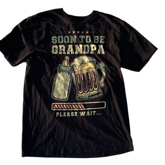 LRG Gildan Soon To Be‎ Grandpa Novelty Graphic T-Shirt Beer Baby Bottle Bar - Picture 1 of 3